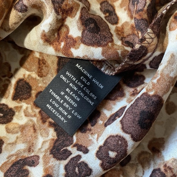 NEW Womens Size PXL Olivia Investments Animal Layer Long Sleeve Blouse Top $49 - Picture 5 of 6